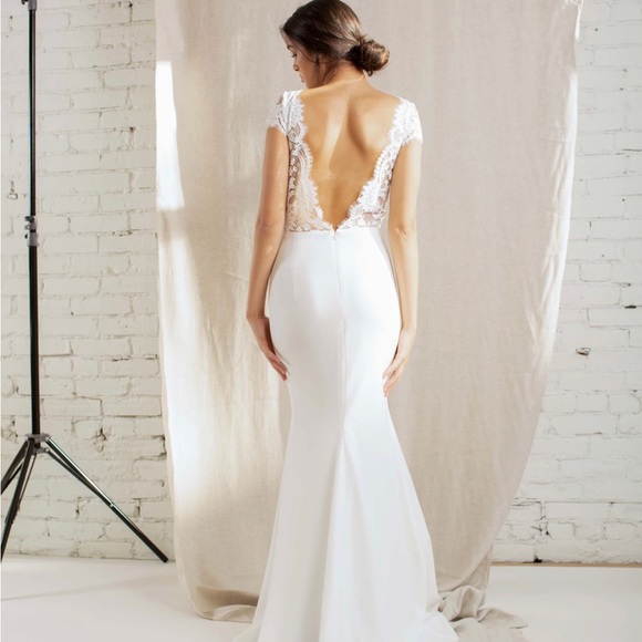 Anais Anette ‘Annalise’ Wedding dress. - Picture 2 of 4